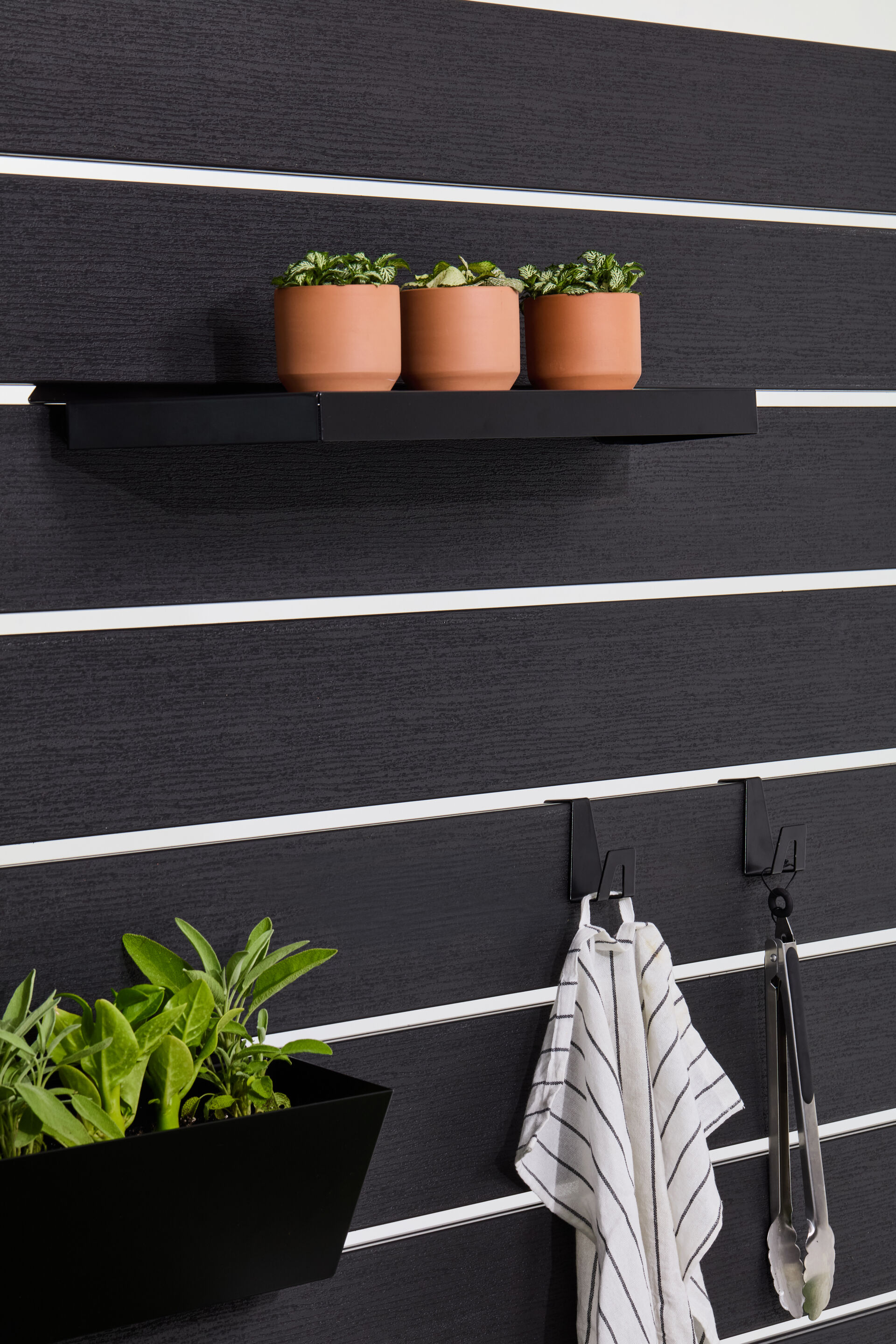 COAL BLACK COMPOSITE FENCE BOARDS - 4 PACK | HOFT